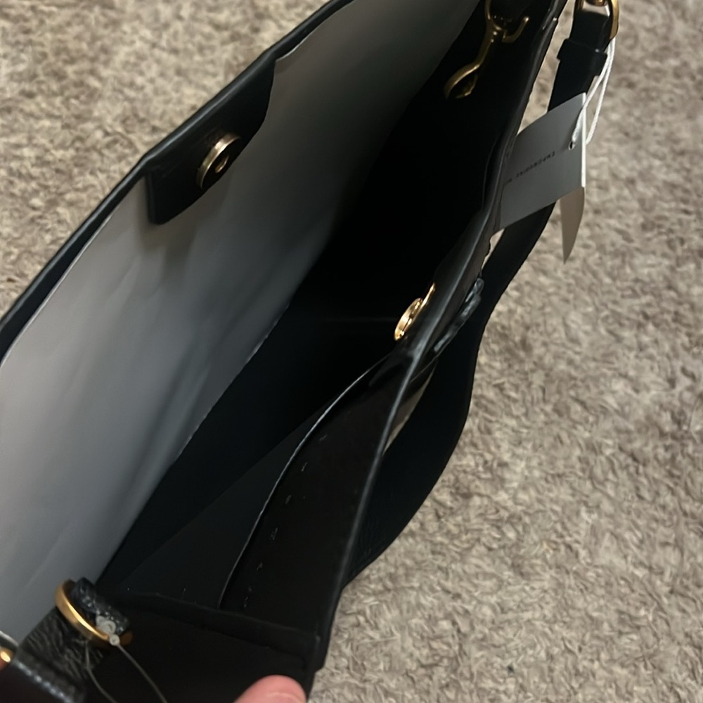 Torrey BurchMcGraw Hobo  New with tags - Picture 3 of 8